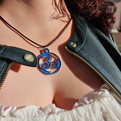 Hellblade-Inspired Triskelion Pendant Necklace – Laser-Cut Acrylic Replica
