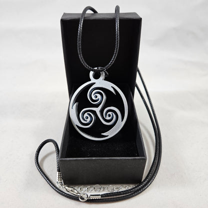 Hellblade-Inspired Triskelion Pendant Necklace – Laser-Cut Acrylic Replica